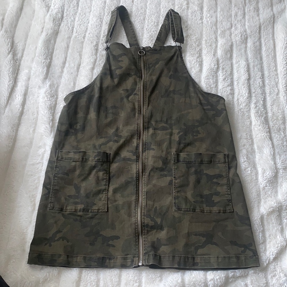 SO brand kohl’s juniors/women’s size XL camo print overalls dress. Used once